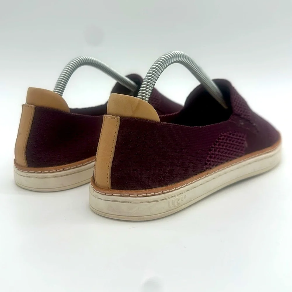 UGG SAMMY PORT STRETCH KNIT / LEATHER SLIP-ON SNEAKERS, WOMEN US 9.5
